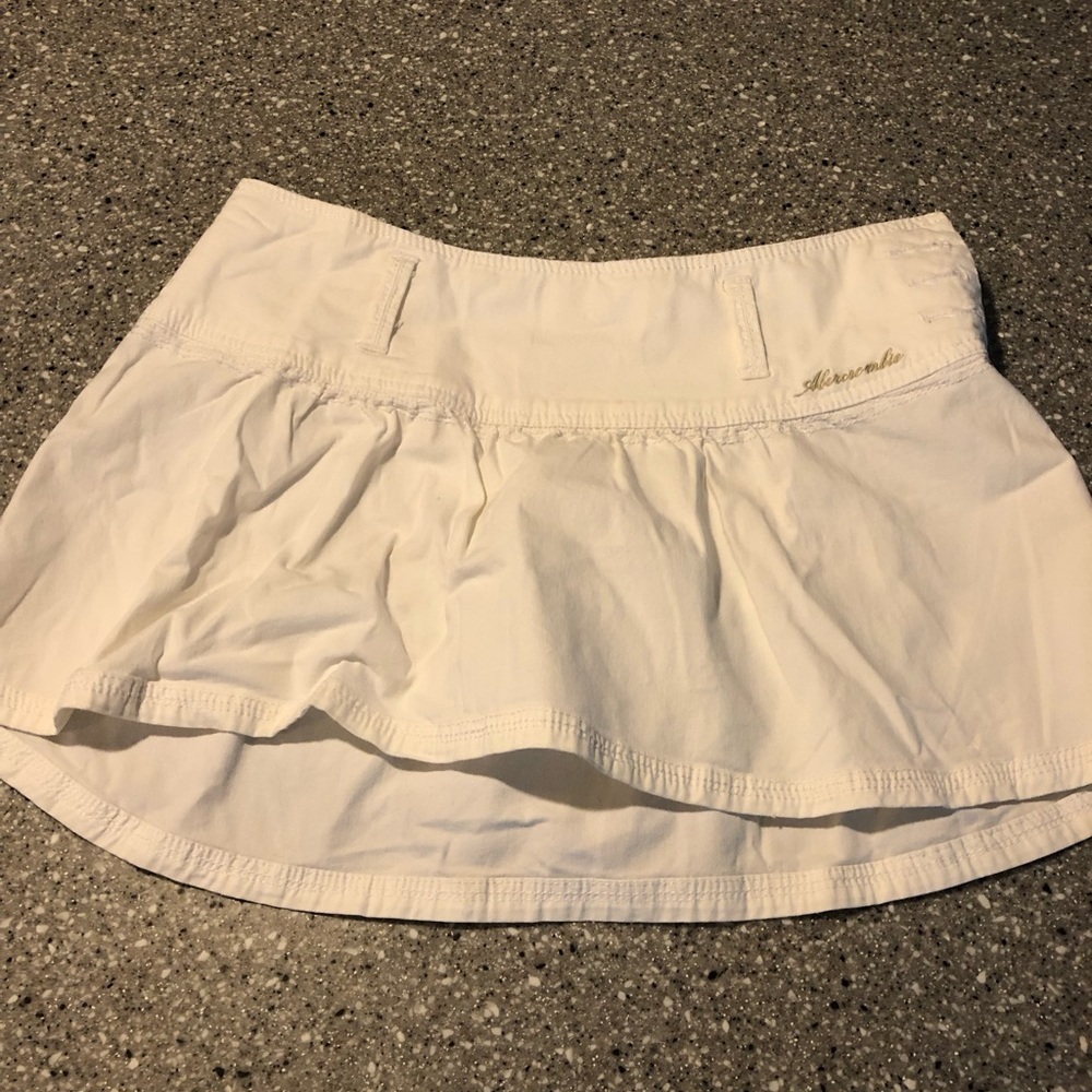 Abercrombie white mini shirt size medium